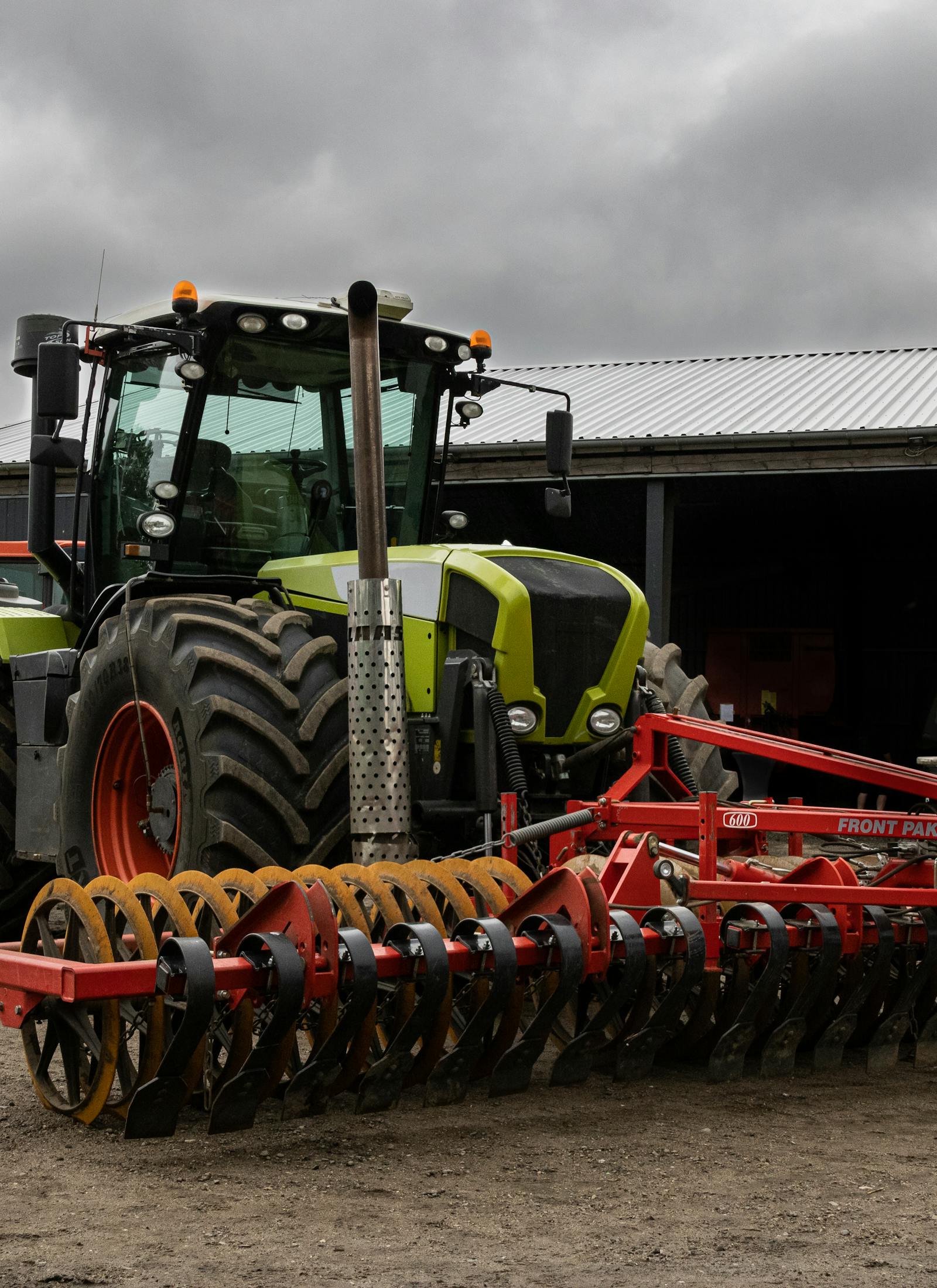 Claas trekker